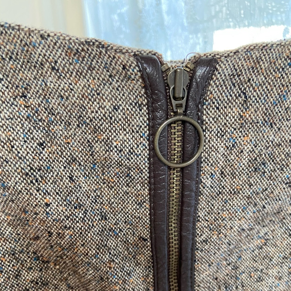 Old Navy brown recycled wool zip skirt